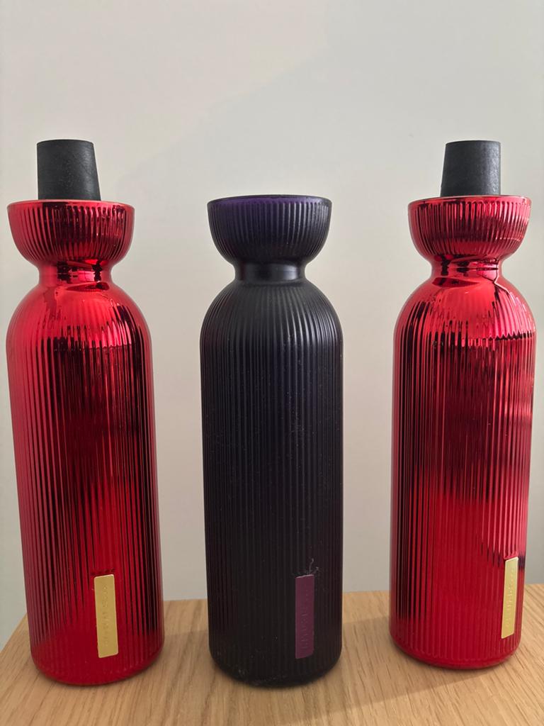 Lege Rituals geurstok flessen - Zo goed als nieuw, Ophalen of Verzenden, Minder dan 50 cm, Rood, Glas