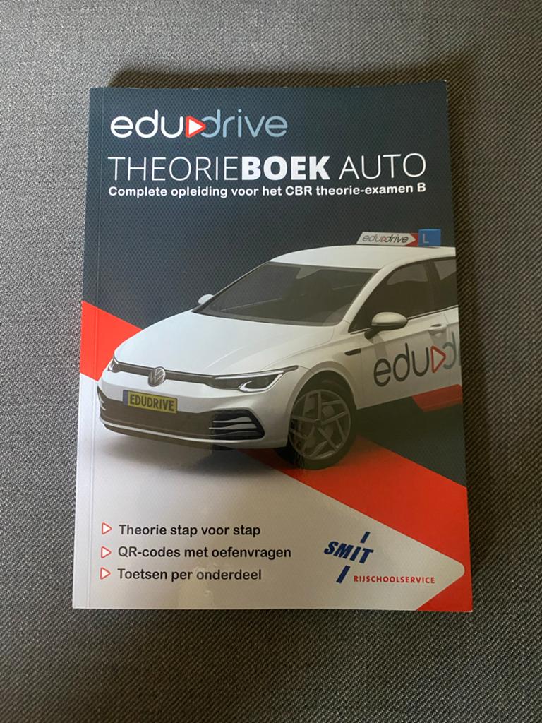 Auto Theorieboek CBR examen B, Ophalen, Zo goed als nieuw, Algemeen