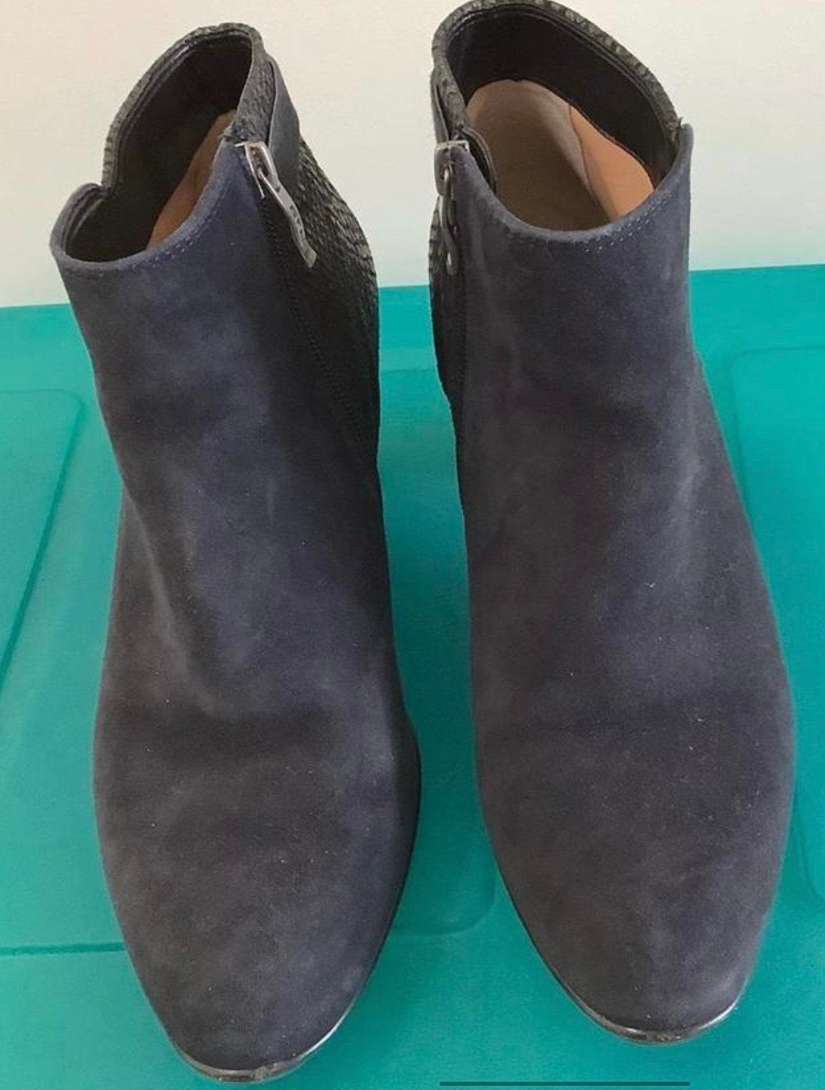 Donkerblauwe suède enkellaarsjes Ara met hak, Kleding | Dames, Schoenen, Blauw, Lage of Enkellaarzen, Ophalen of Verzenden, Gedragen