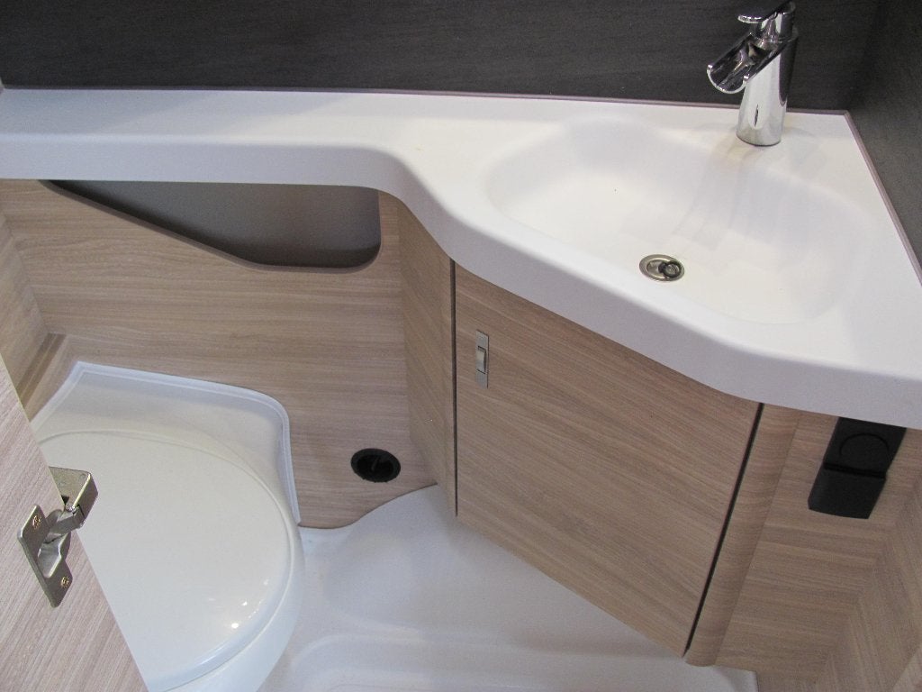 Foto 17 van Knaus 460 EU Sudw, MOVER AIRCO LUIFEL UNICO VT/LF PRACHTIG !