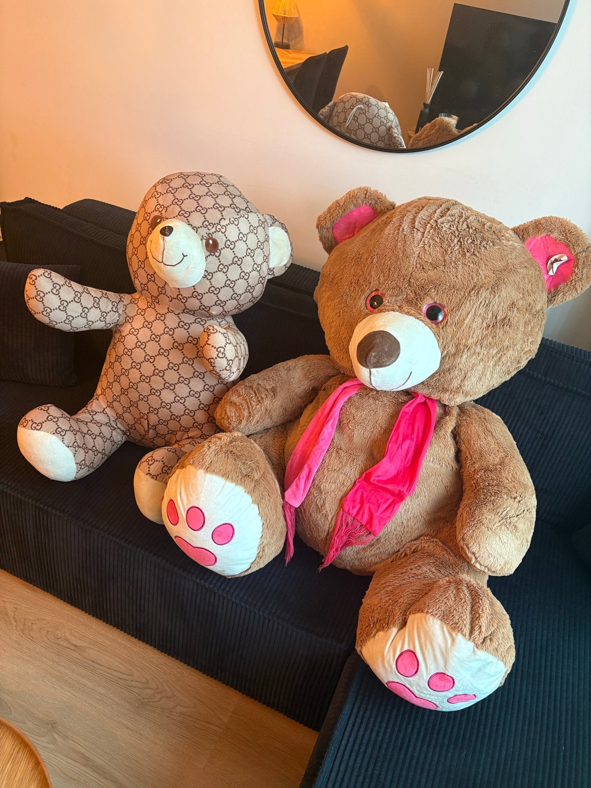 2 Grote Knuffelberen, Beer, Ophalen of Verzenden, Zo goed als nieuw, Met kleding of accessoire