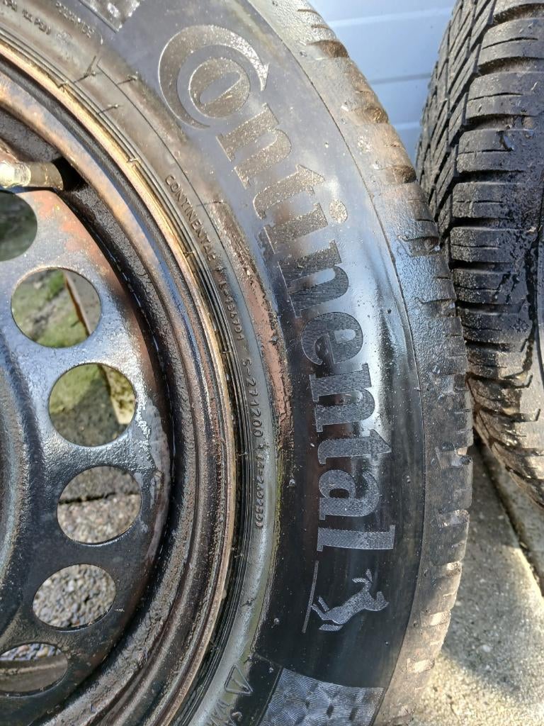 T.K. 4 nieuwe CONTINENTAL 2 ALL SEASON banden op velg, Auto-onderdelen, Banden en Velgen, Ophalen, 15 inch, Nieuw, 185 mm