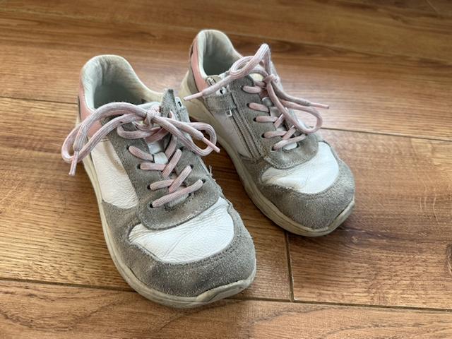 Koel Skate Pink barefoot maat 32, Gebruikt, Meisje, Schoenen, Ophalen of Verzenden