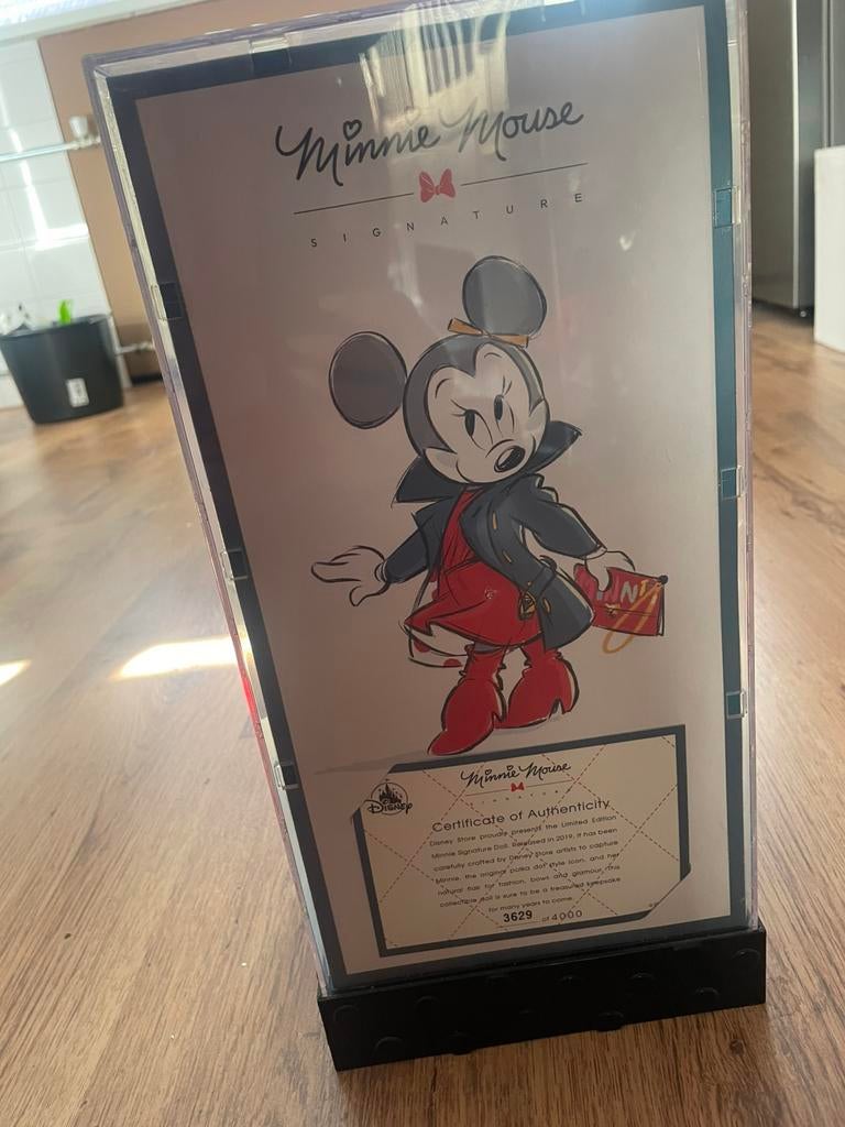 Disney beelden met certificaat, Verzamelen, Disney, Ophalen of Verzenden, Overige figuren, Zo goed als nieuw, Beeldje of Figuurtje