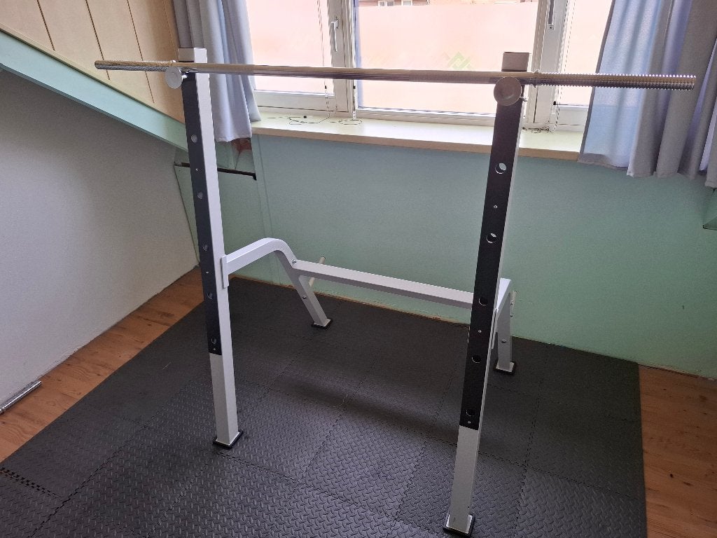 Halterbank / Squat rack + 100kg+ halterschijven, Ophalen, Zo goed als nieuw, Overige typen