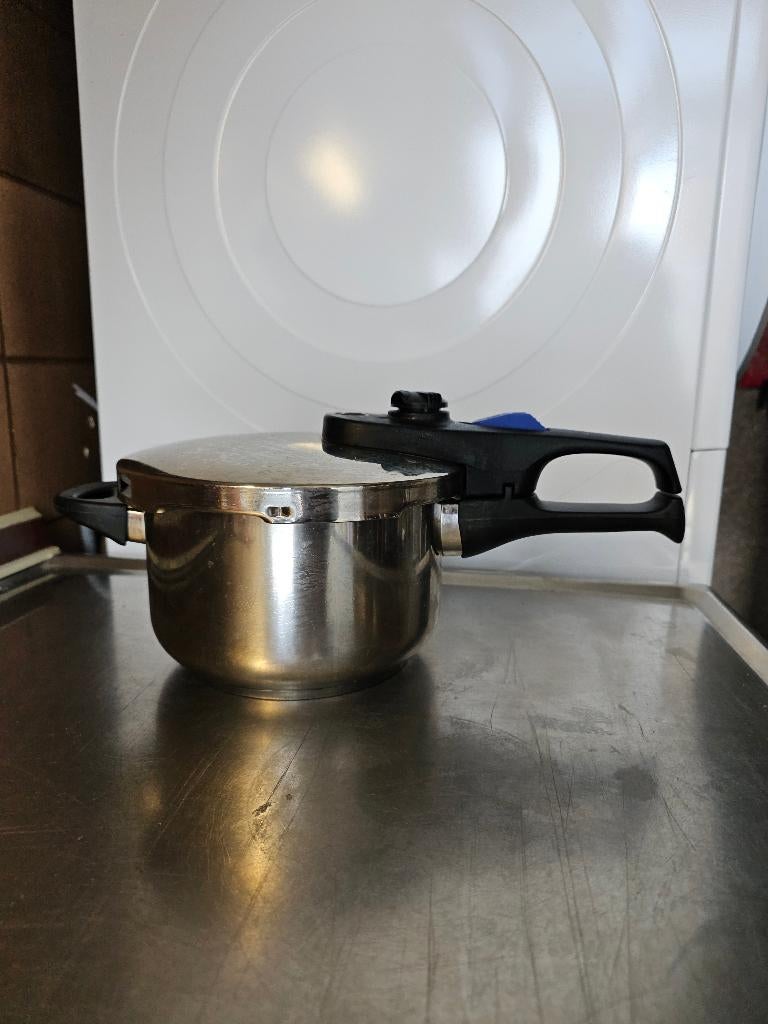 Snelkookpan Elo 2,7 liter, Zo goed als nieuw, Rvs, Keramische plaat, Ophalen