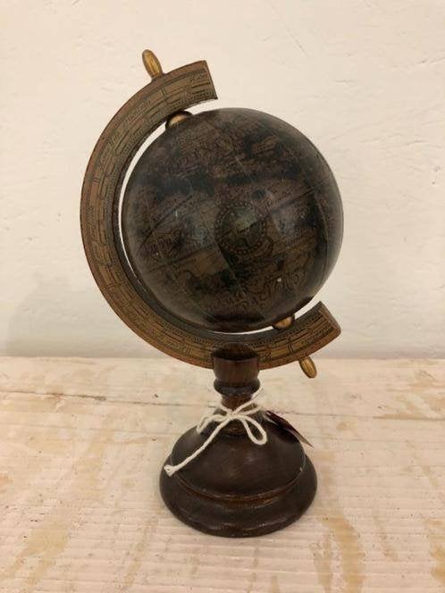 Brocante Wereldbolletje - globe / Italië, Huis en Inrichting, Woonaccessoires | Wereldbollen, Ophalen of Verzenden, ---, Educatief