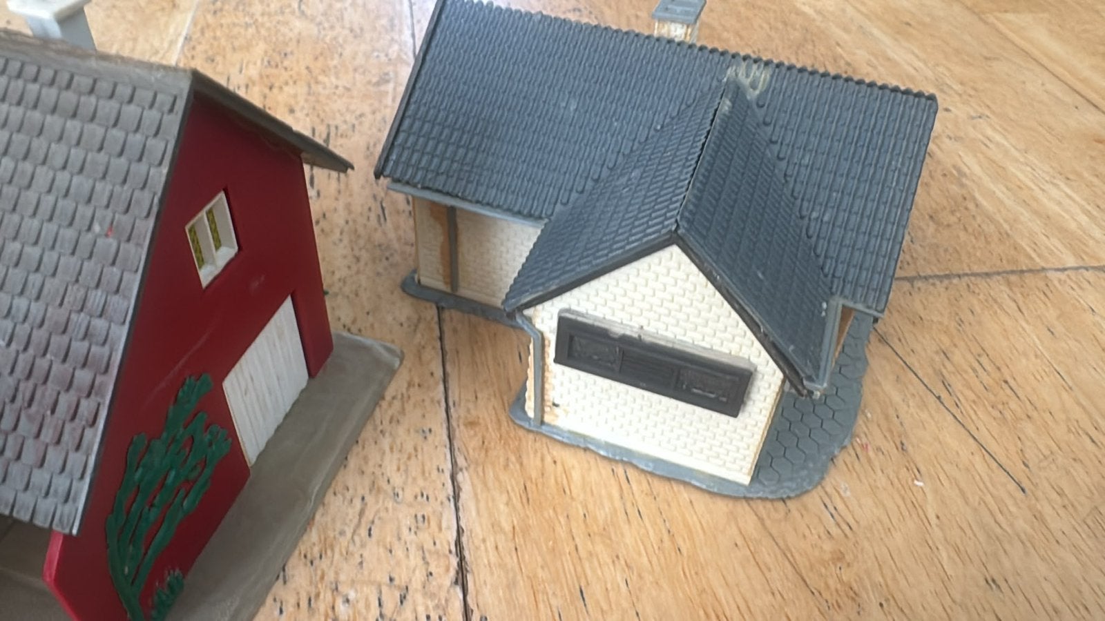 H0 Huisjes voor de modelspoorbaan, Hobby en Vrije tijd, Modeltreinen | H0, Overige merken, Gebruikt, Gelijkstroom of Wisselstroom