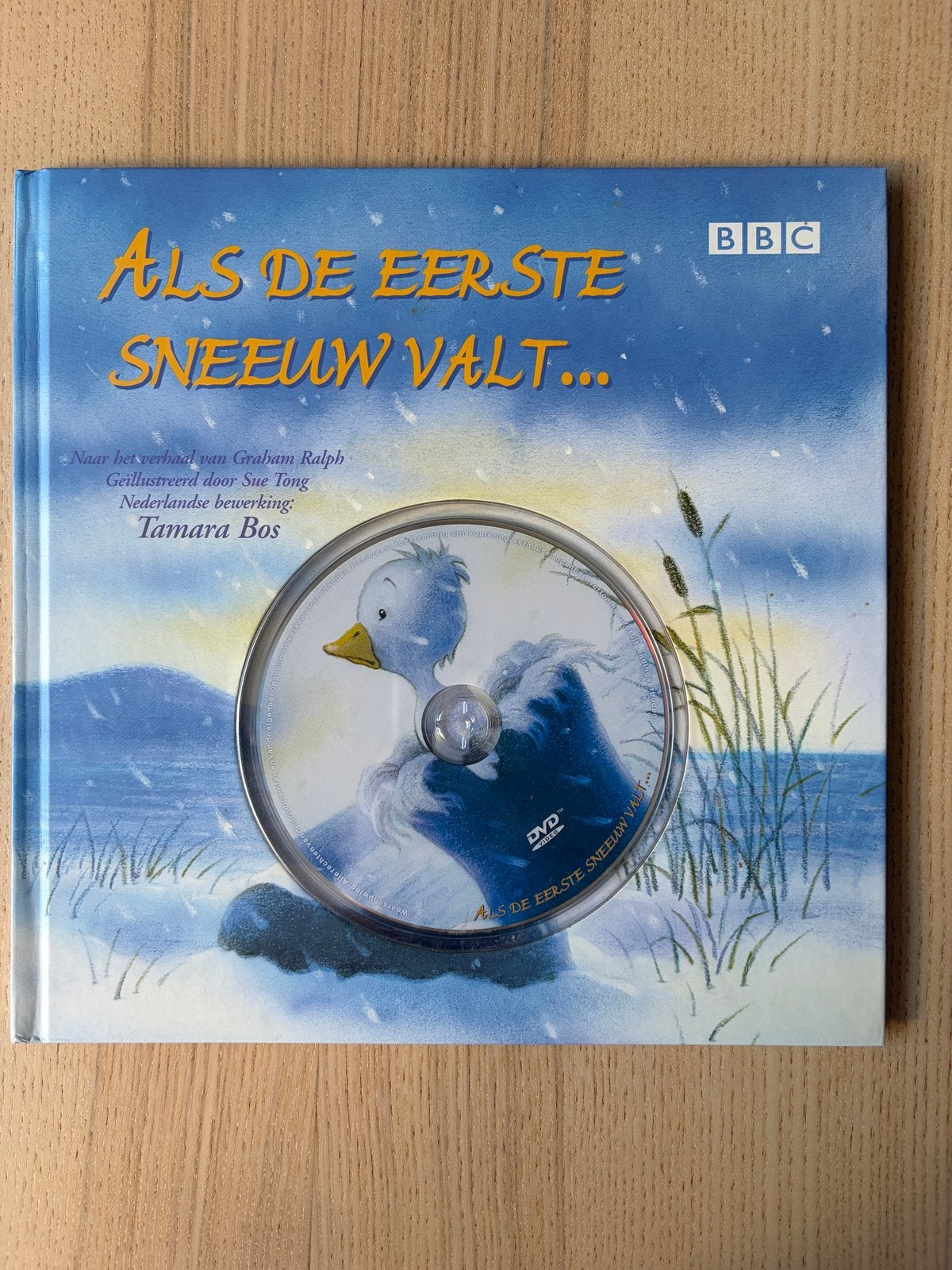 Als de Eerste Sneeuw Valt... Boek met DVD en kalender, Ophalen of Verzenden, Zo goed als nieuw, 2 tot 3 jaar