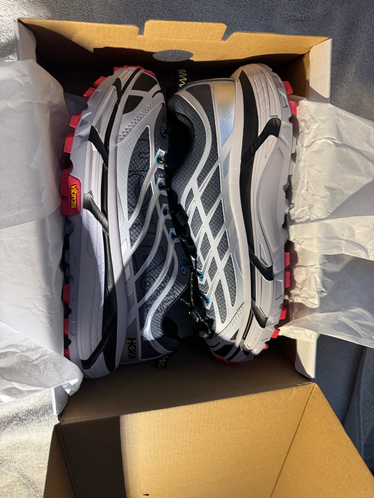 Nieuwe Hoka Mafate Three2 hardloopschoenen - Maat 41 1/3, Overige kleuren, Nieuw, Ophalen of Verzenden, Sneakers of Gympen
