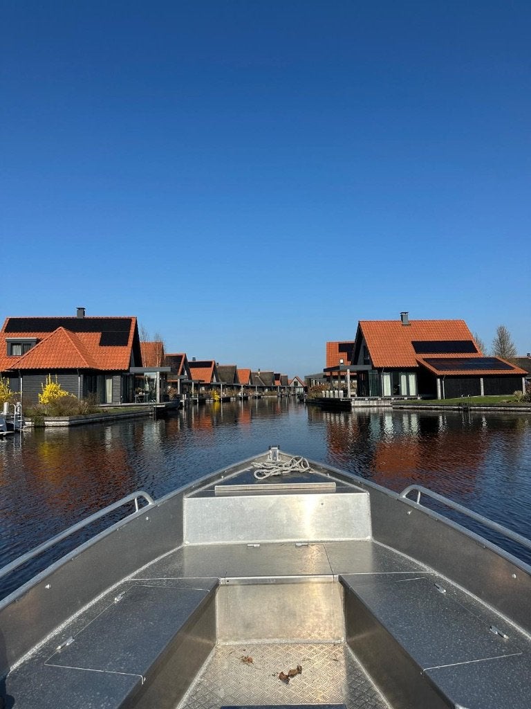 Luxe 8-Persoons Vakantievilla met eigen sloep huren!, Vakantie, Vakantiehuizen | Nederland, 8 personen, 4 of meer slaapkamers