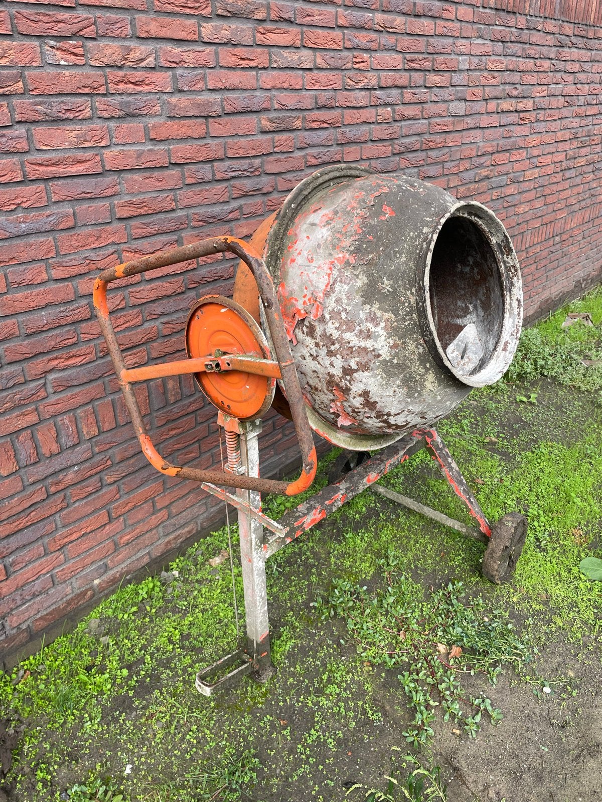 Lescha SM 145 S betonmolen, Ophalen, Gebruikt