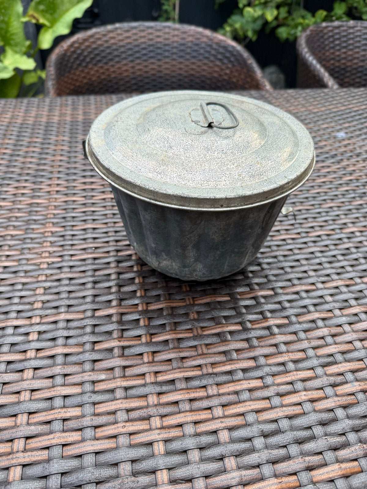 Vintage metal tulbandvorm met deksel, Antiek en Kunst, Ophalen of Verzenden