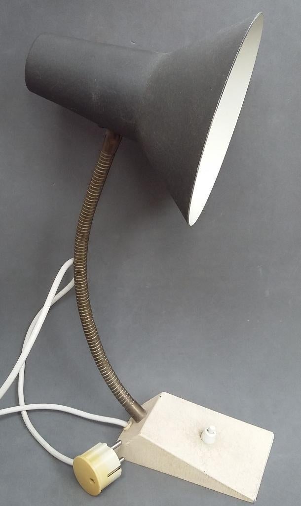 Om1950 Retro SIS Leuchten BAUHAUS Industriële Tafellamp Lamp, Ophalen of Verzenden, Huis en Inrichting