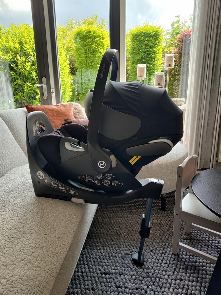 Cybex Cloud Z i-Size autostoel + Base Z, Kinderen en Baby's, Autostoeltjes, Gebruikt, Isofix, 0 t/m 13 kg, Slaapstand