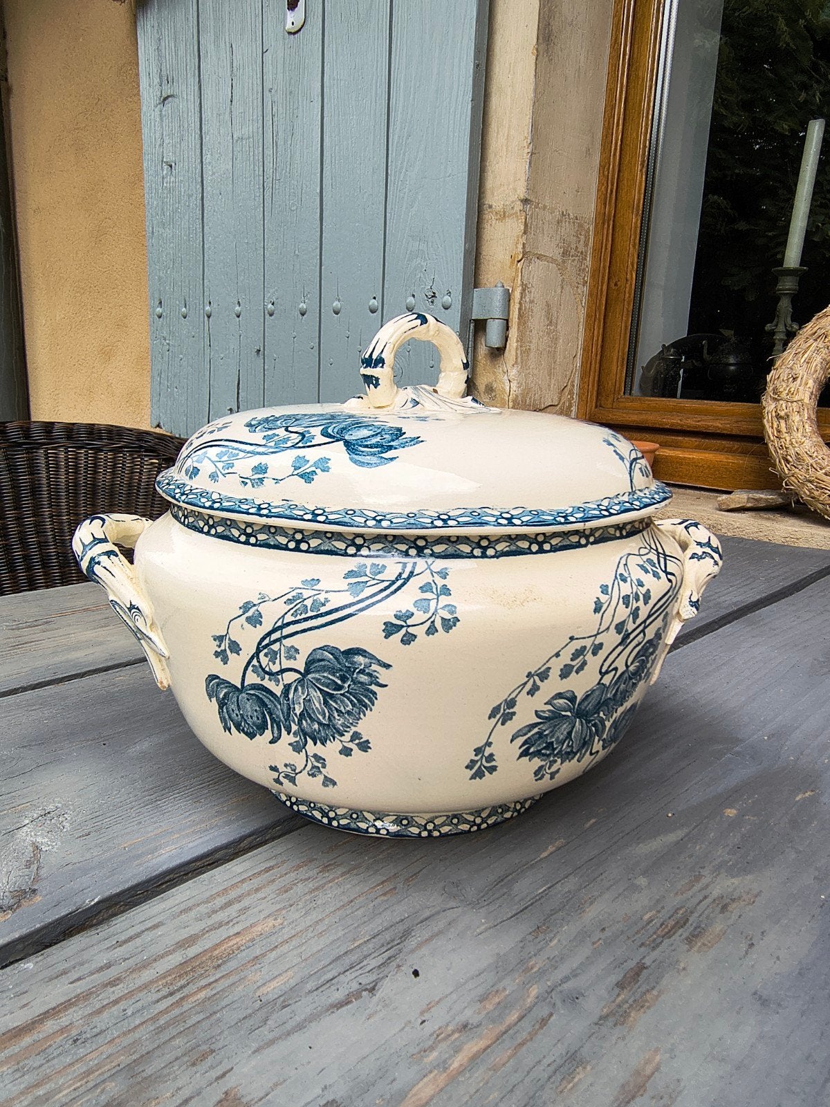 Franse, brocante schaal Sarreguimines, Antiek en Kunst, Antiek | Schalen, Ophalen of Verzenden