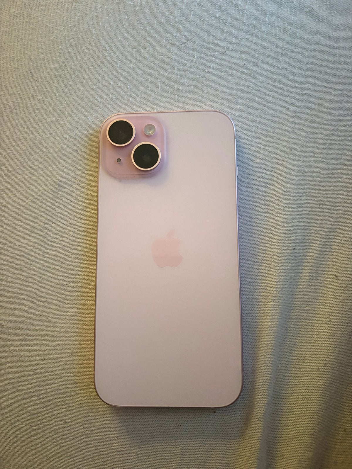 iPhone 15 - Goede staat - Batterij 74%, Telecommunicatie, Mobiele telefoons | Apple iPhone, IPhone 15, Ophalen of Verzenden, Roze