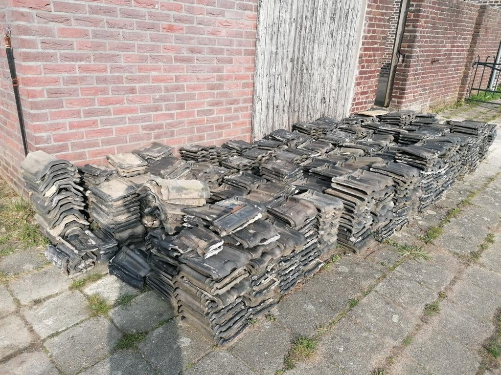 Grote partij kruispannen blauw gesmoord, Doe-het-zelf en Verbouw, Dakpannen en Dakbedekking, Ophalen, Gebruikt, Steen of Klei