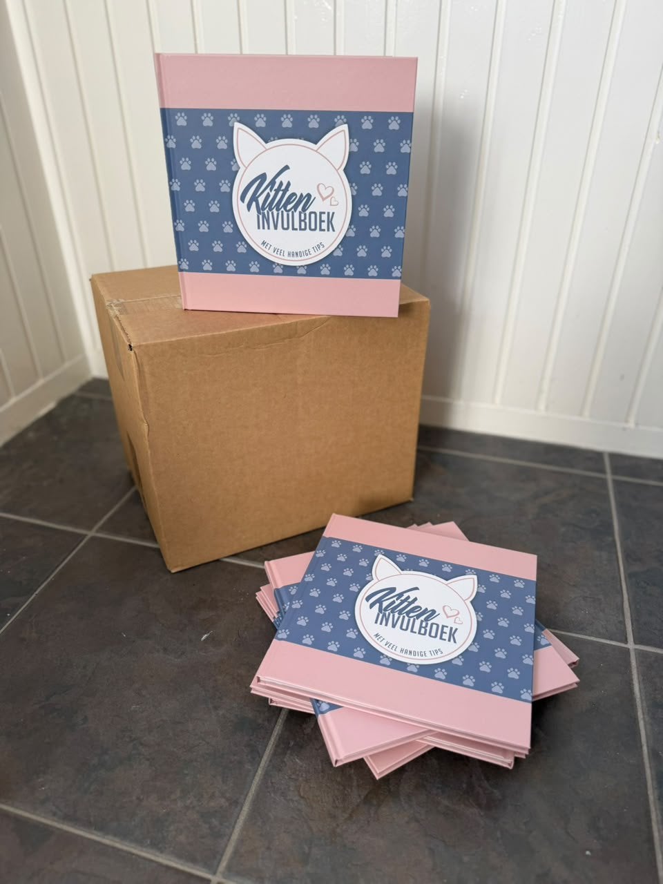 OP=OP kitteninvulboek doos 35stuks NIEUW, Dieren en Toebehoren, Ophalen of Verzenden, Nieuw