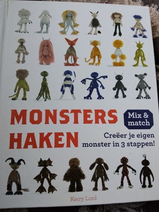 Monsters Haken: Creëer je eigen monster in 3 stappen, Hobby en Vrije tijd, Ophalen, Zo goed als nieuw, Haken, Patroon of Boek