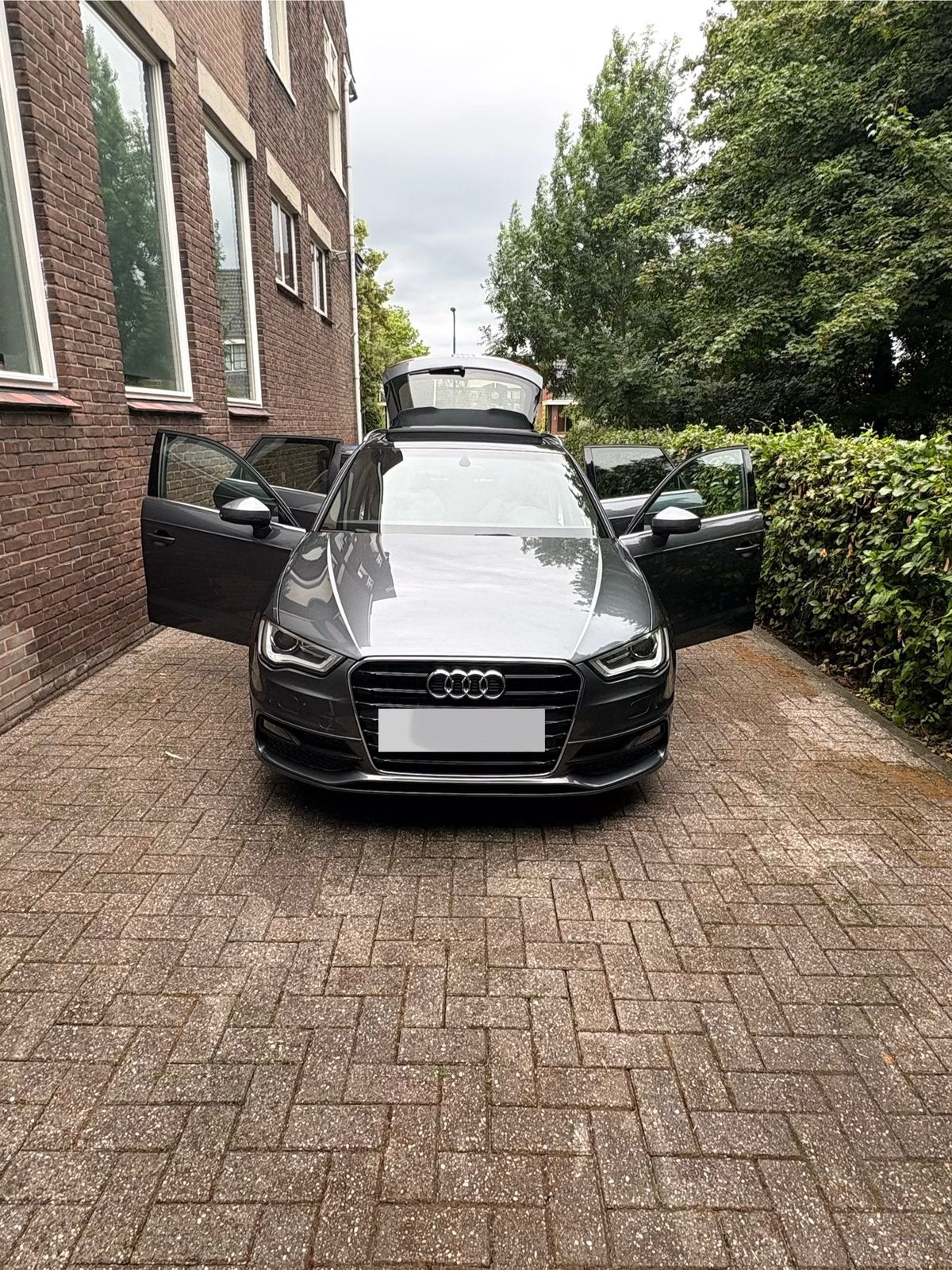 Audi A3 1.4 Tfsi 90KW Sportback 2013 Grijs. Km 203174, Voorwielaandrijving, 4 cilinders, 122 pk, 1395 cc