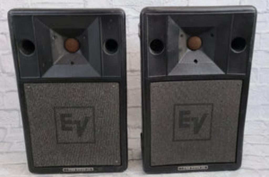 2x Electro Voice S200 met flightcase, Gebruikt, Overige typen, 120 watt of meer, Ophalen