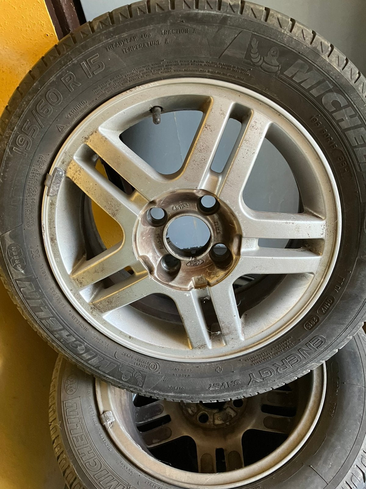 4 velgen van 15 inch en goede profiel banden voor Ford Focus, Auto-onderdelen, Banden en Velgen, Ophalen, Gebruikt, 15 inch, Banden en Velgen