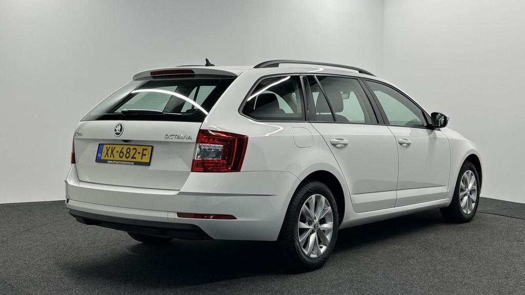 Skoda Octavia Combi 1.0 TSI Greentech Ambition Business CAME, Auto's, Stof, Gebruikt, 116 pk, Wit