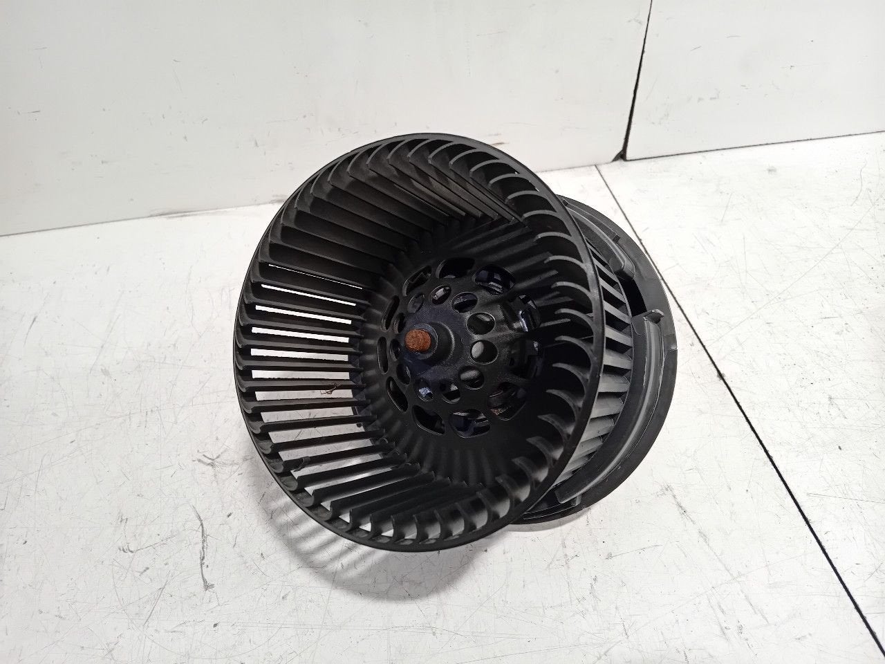 Kachel ventilator motor Peugeot 108, Onderdelen@venauto.nl, Van der Ven Autorecycling B.V., Gebruikt, Ettenseweg 76, 4706 PB Roosendaal, The Netherlands