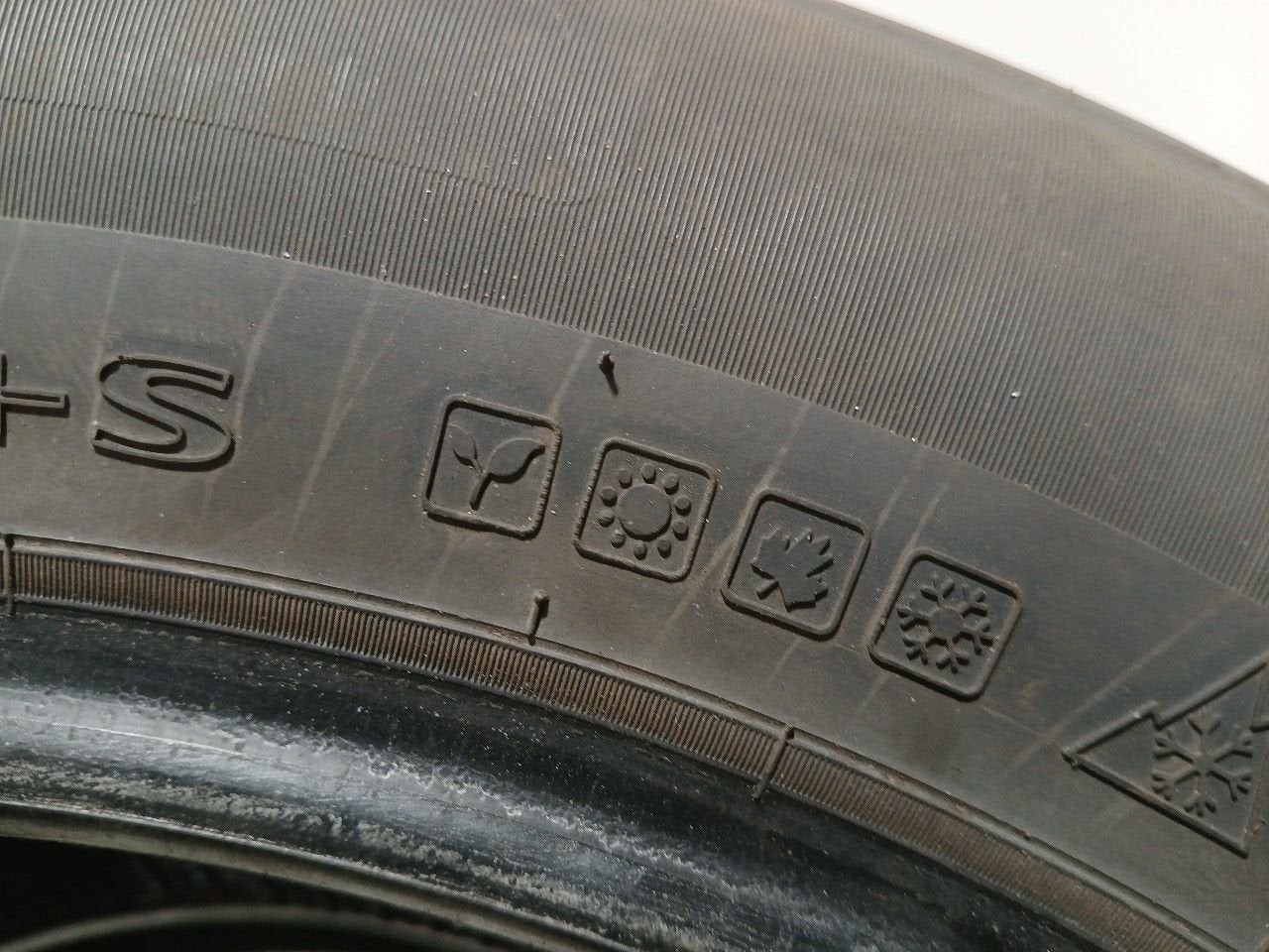 Bandenset 2 stuks 4-Seizoenen 195 60 R15, Onderdelen@venauto.nl, Van der Ven Autorecycling B.V., Gebruikt, 15 inch