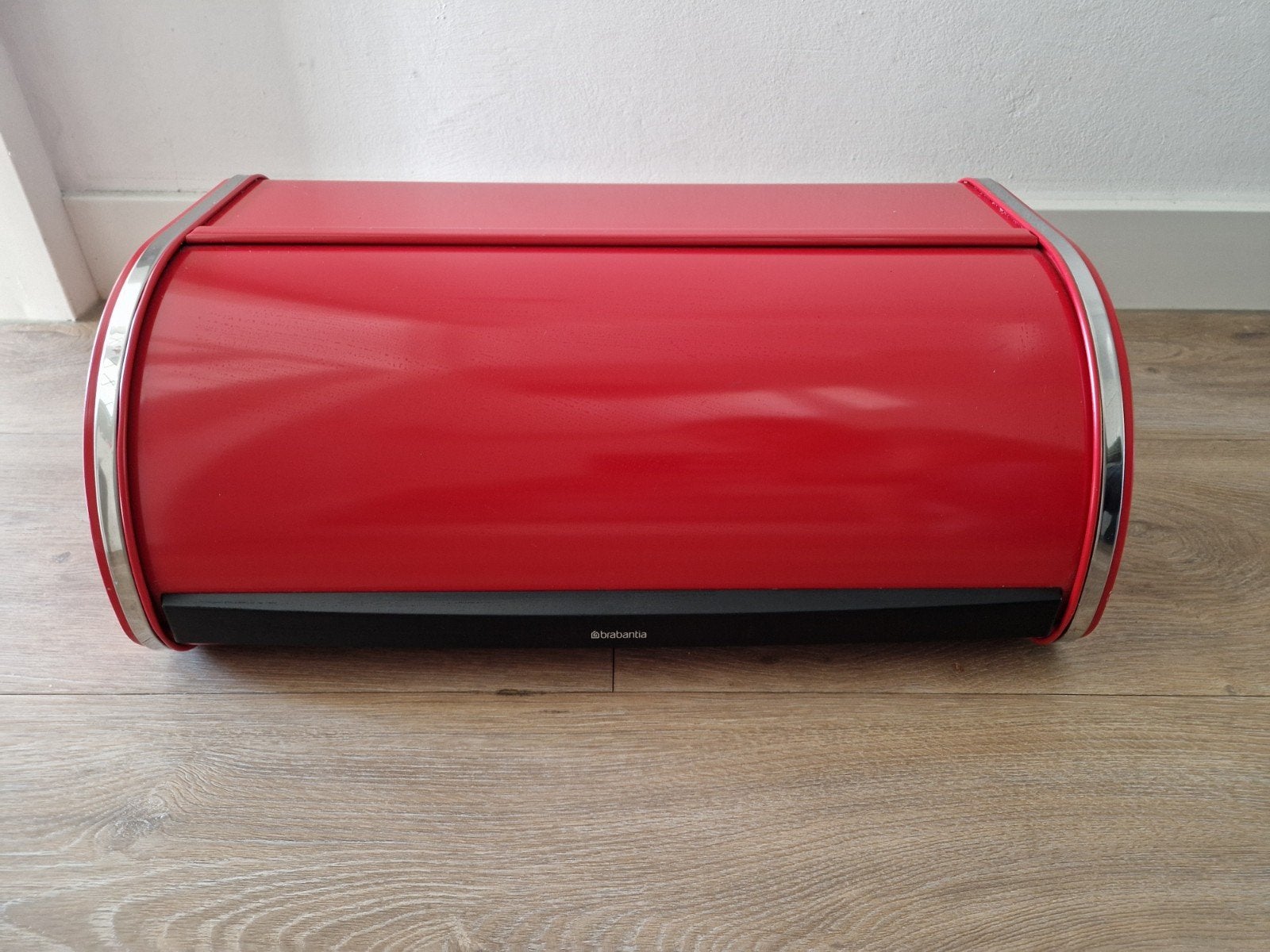 Brabantia Broodtrommel Rood - Zo goed als nieuw, Ophalen, Zo goed als nieuw, Metaal, Broodtrommel