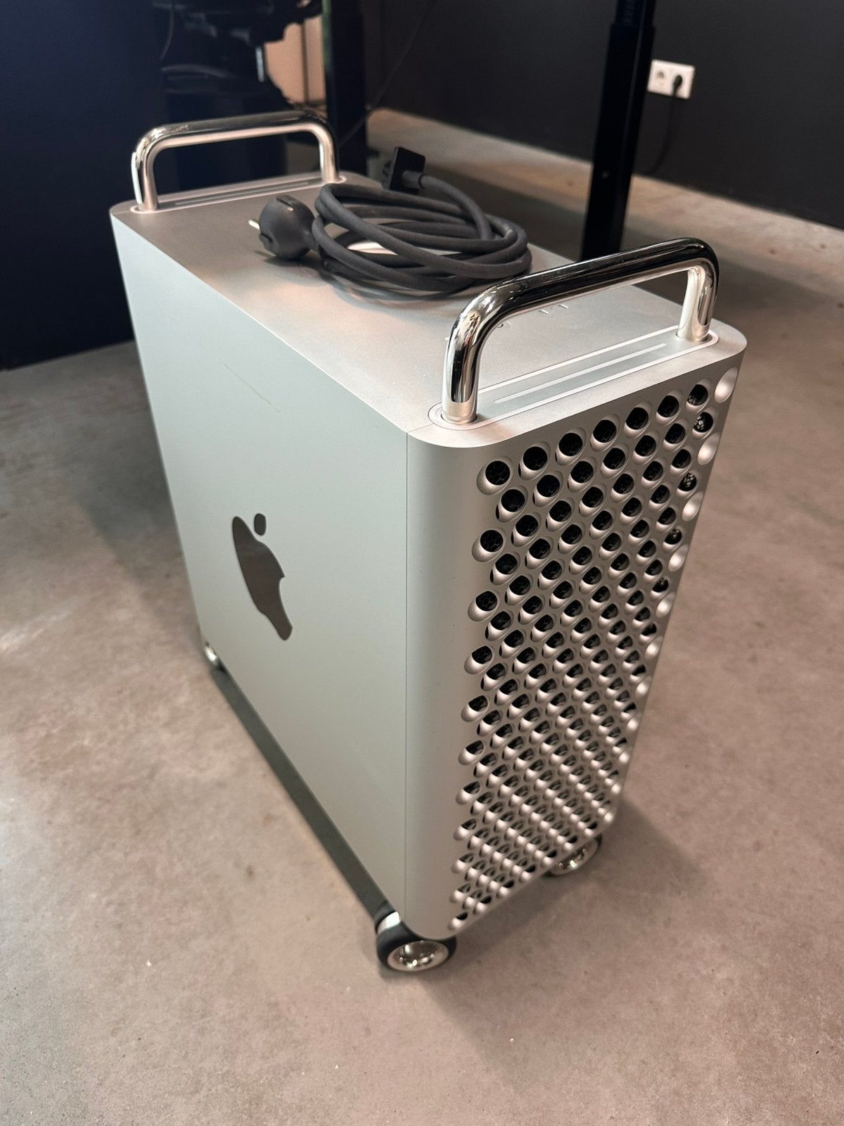 Apple Mac Pro (2019) in uitstekende staat., Witgoed en Apparatuur, Thuistaps, Zo goed als nieuw, Overige merken, Ophalen