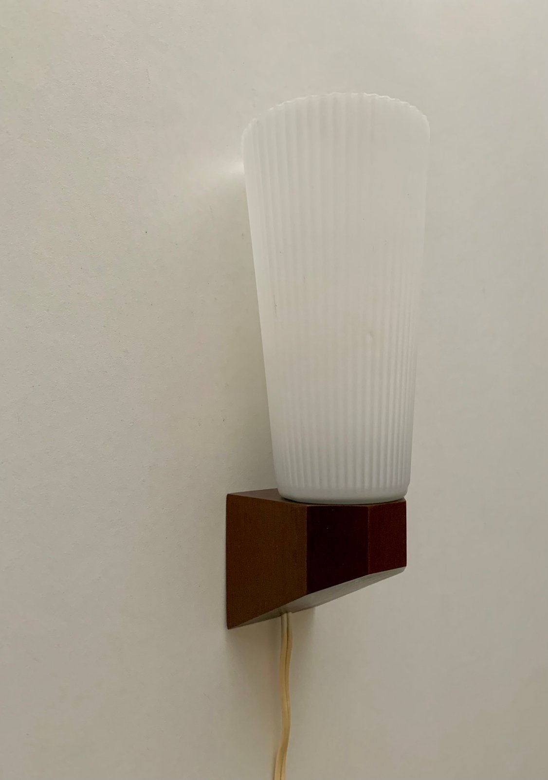 Philips 60s wall lamp vintage silence of the lamps, Gebruikt, Philips, Wandlamp, Glas
