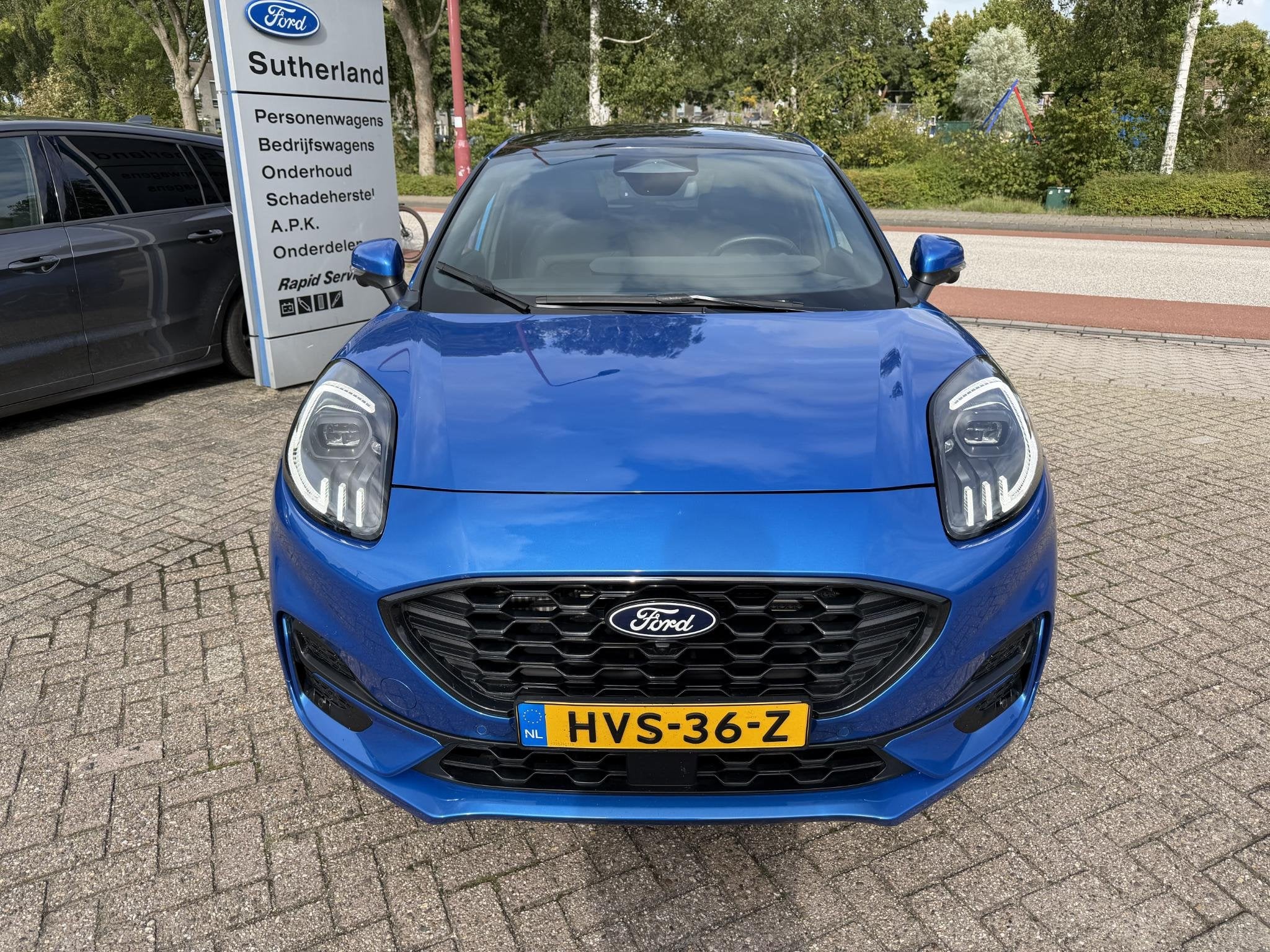 Ford Puma 1.0 EcoBoost Hybrid 155pk Automaat | Panoramadak |, Auto's, Stof, Blauw, Bedrijf, Hybride Elektrisch/Benzine