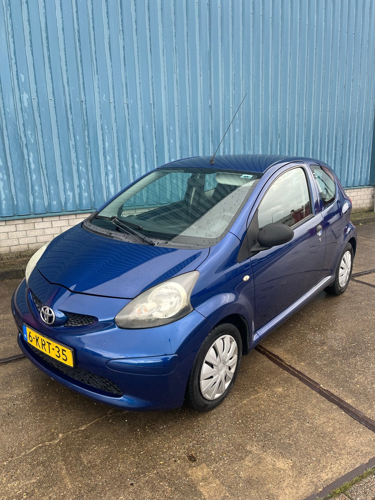 Toyota Aygo 1.0 12V Vvt-i 3DRS MMT 2008 Blauw, Auto's, Voorwielaandrijving, Stof, Zwart, 68 pk