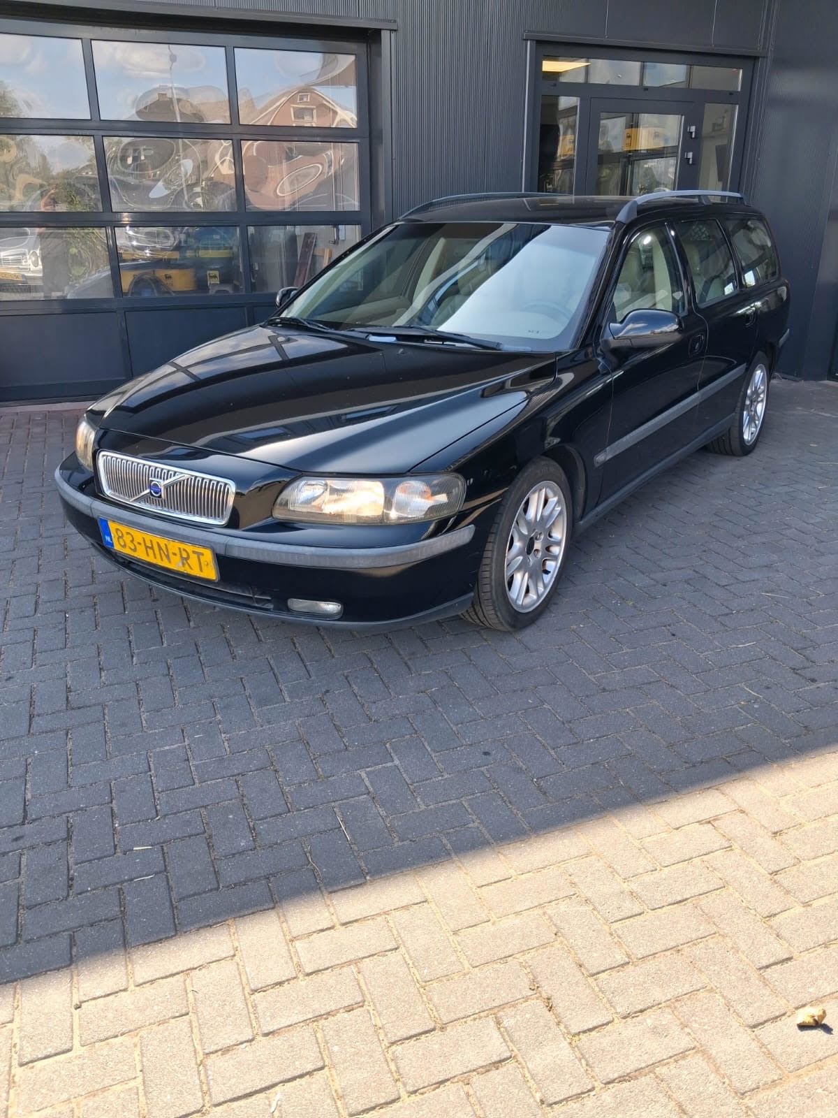 Volvo V70 2.4 Comfort Line, Auto's, Volvo, Bedrijf, Te koop, V70, ABS, Airbags, Airconditioning, Automatische klimaatregeling