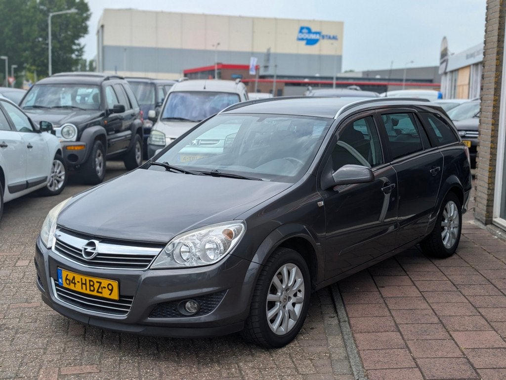Opel Astra Wagon 1.8 Temptation - Airco - Cruise -, Voorwielaandrijving, Stof, Gebruikt, 4 cilinders