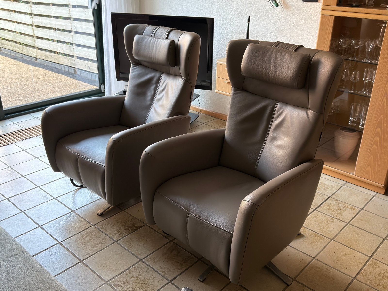 Te koop: 2 sta op stoelen van Prominent, Ophalen, Minder dan 75 cm, Leer, Zo goed als nieuw