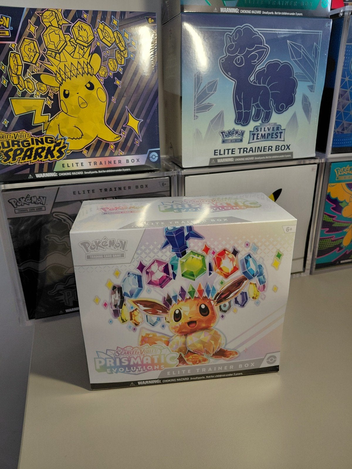 Pokémon prismatic evolutions Etb, Ophalen of Verzenden, Nieuw, Booster, Foil