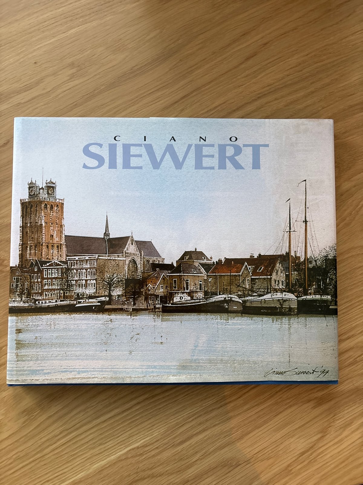 Ciano Siewert - Fotoboek met stadsgezichten en molens, Ophalen of Verzenden, Zo goed als nieuw, Fotografie algemeen