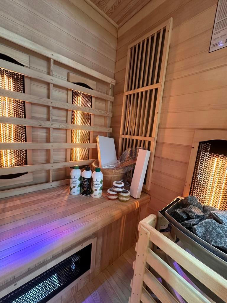 COMBI SAUNA INFRAROOD MET OPGIETKACHEL GRATIS BEZORGD! 🚚, Ophalen of Verzenden, Zo goed als nieuw, Fins of Traditioneel, Complete sauna