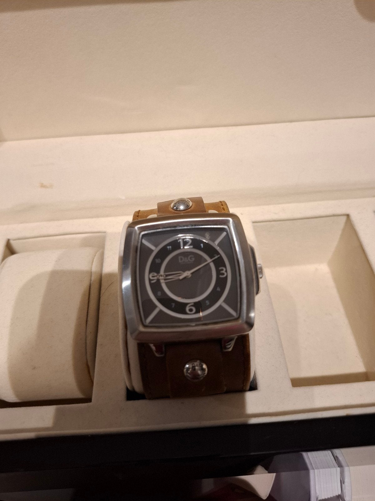 D&G Herenhorloge met Bruine Leren Band, Sieraden, Tassen en Uiterlijk, Overige merken, Staal, Polshorloge, 1960 of later