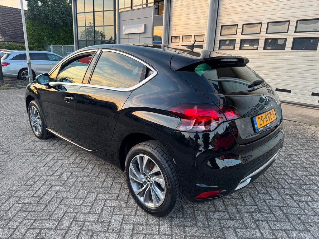 Citroen DS4 1.6 VTi So Chic Airco, Navigatie, Cruise, Auto's, Citroën, Euro 5, Gebruikt, 4 cilinders, Leder en Stof