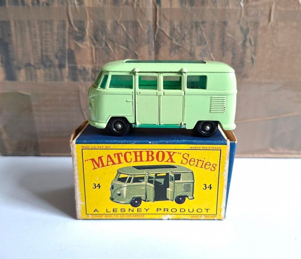 Matchbox 34 volkswagen camper & D box, Hobby en Vrije tijd, Ophalen of Verzenden, Zo goed als nieuw, Auto, Matchbox
