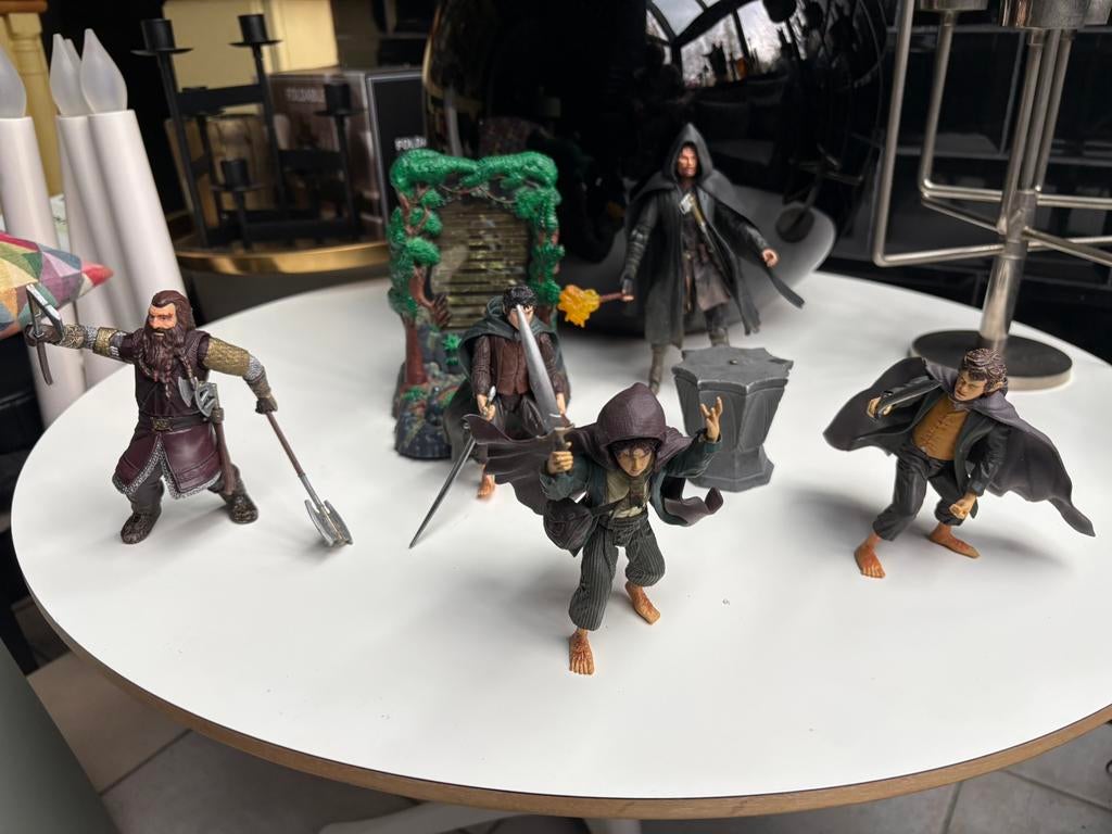 Lord of the Rings set marvel enterprise, Verzamelen, Poppetjes en Figuurtjes, Ophalen of Verzenden, Zo goed als nieuw