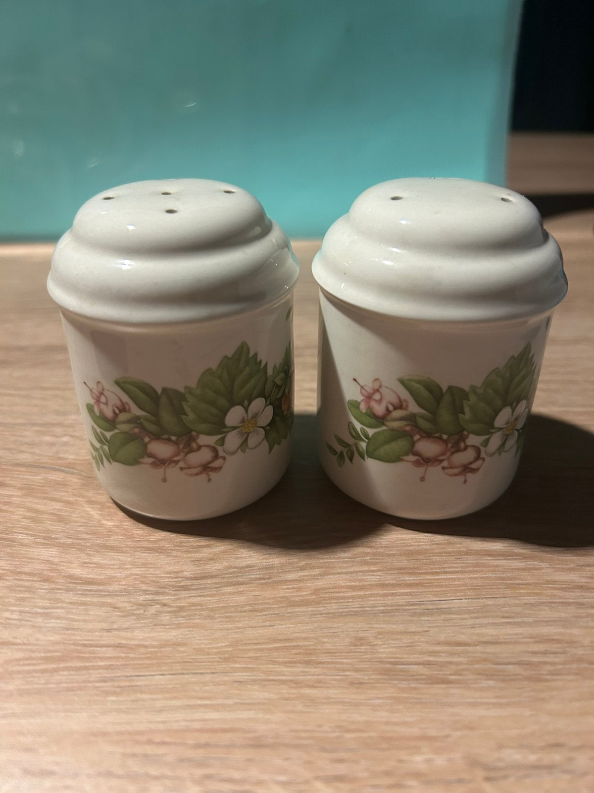 Peper en zout set van Marjolein Bastin, Overige typen, Ophalen of Verzenden, Zo goed als nieuw, Wedgwood
