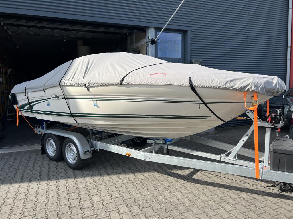 Sea Ray Signature 190 - 240 PK V8 EFI. Nieuwe Trailer - Top!, Binnenboordmotor, Niet ingevuld, Zo goed als nieuw, 200 pk of meer
