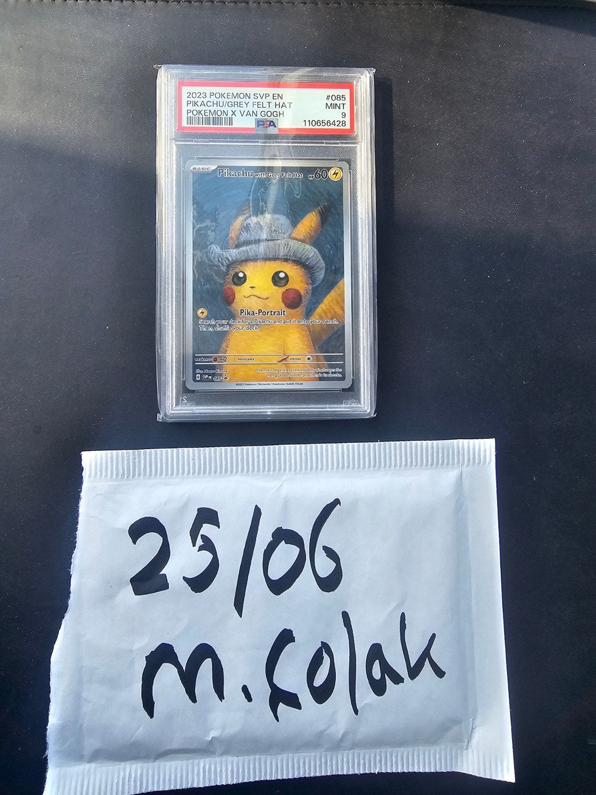 Pikachu met Grijze Vilten Hoed - Pokémon x Van Gogh PSA 9, Ophalen of Verzenden, Zo goed als nieuw, Losse kaart