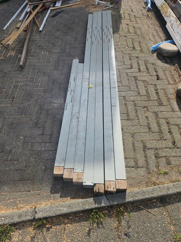 metselprofiel aluminium, Ophalen, Bakstenen