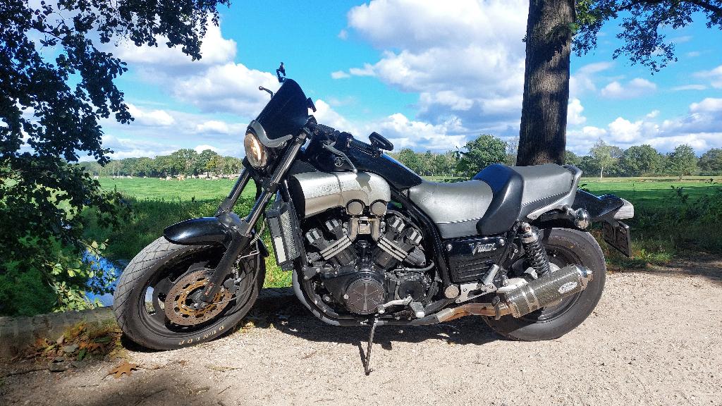 Motor Yamaha V-Max 1200, 4 cilinders, Motorrijbewijs A, Gebruikt, Sportuitlaat